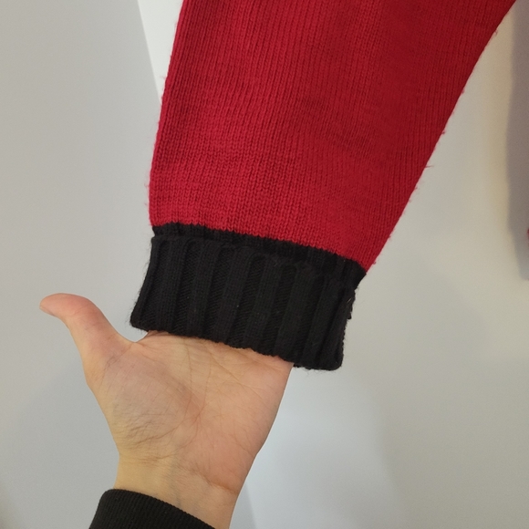Evan Picone women's vintage mock neck sweater red with black embroidery - Picture 3 of 9